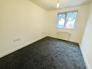 Bedroom- click for photo gallery